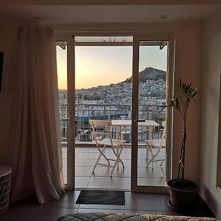 Apartment From The Top, Cozy Studio In The City Center Athens